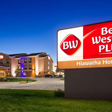 Best Western Plus Hiawatha Hotel Bagian luar foto