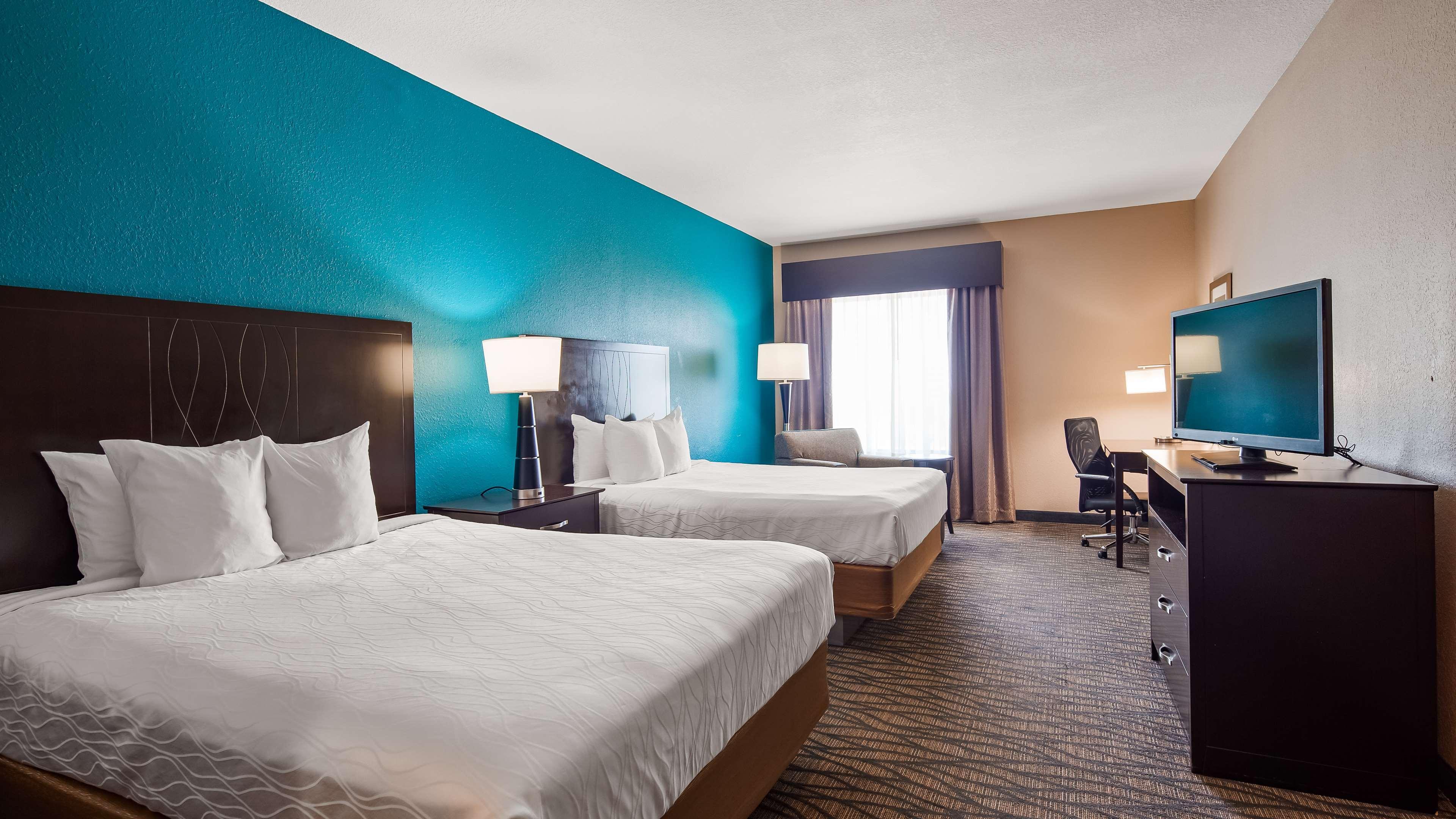 Best Western Plus Hiawatha Hotel Bagian luar foto