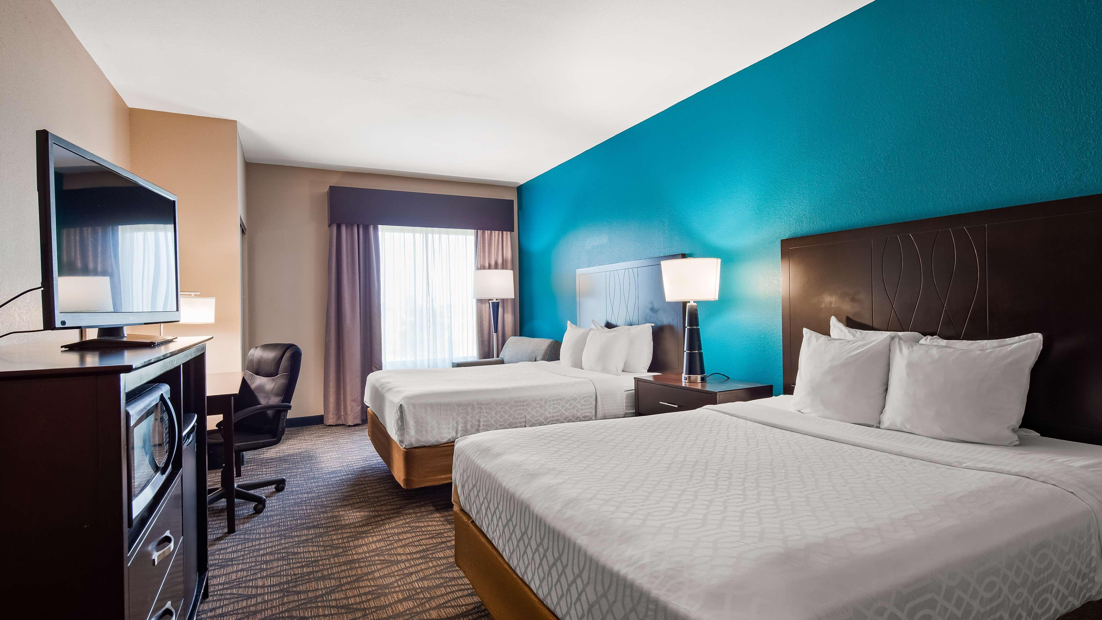 Best Western Plus Hiawatha Hotel Bagian luar foto