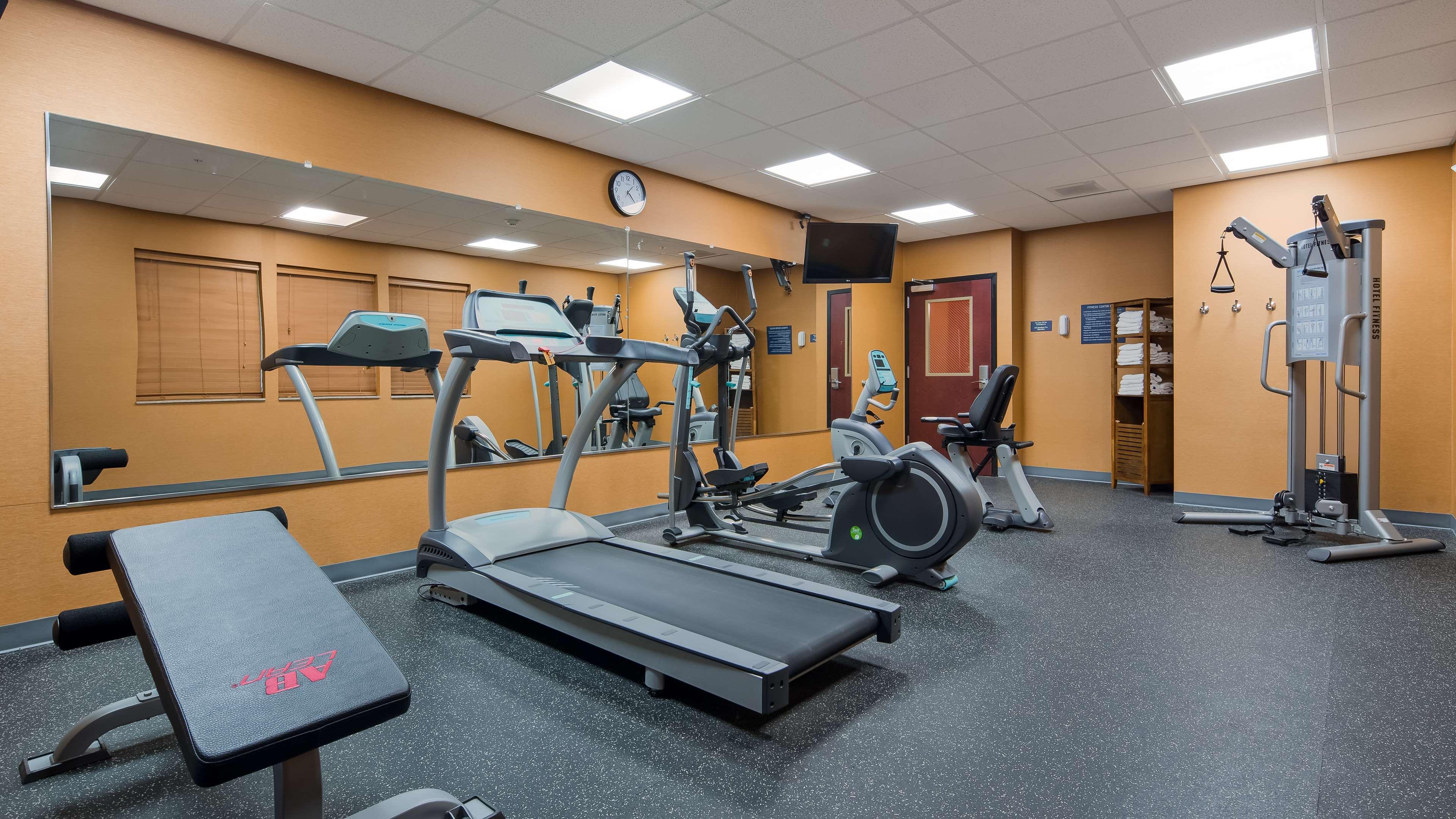 Best Western Plus Hiawatha Hotel Bagian luar foto
