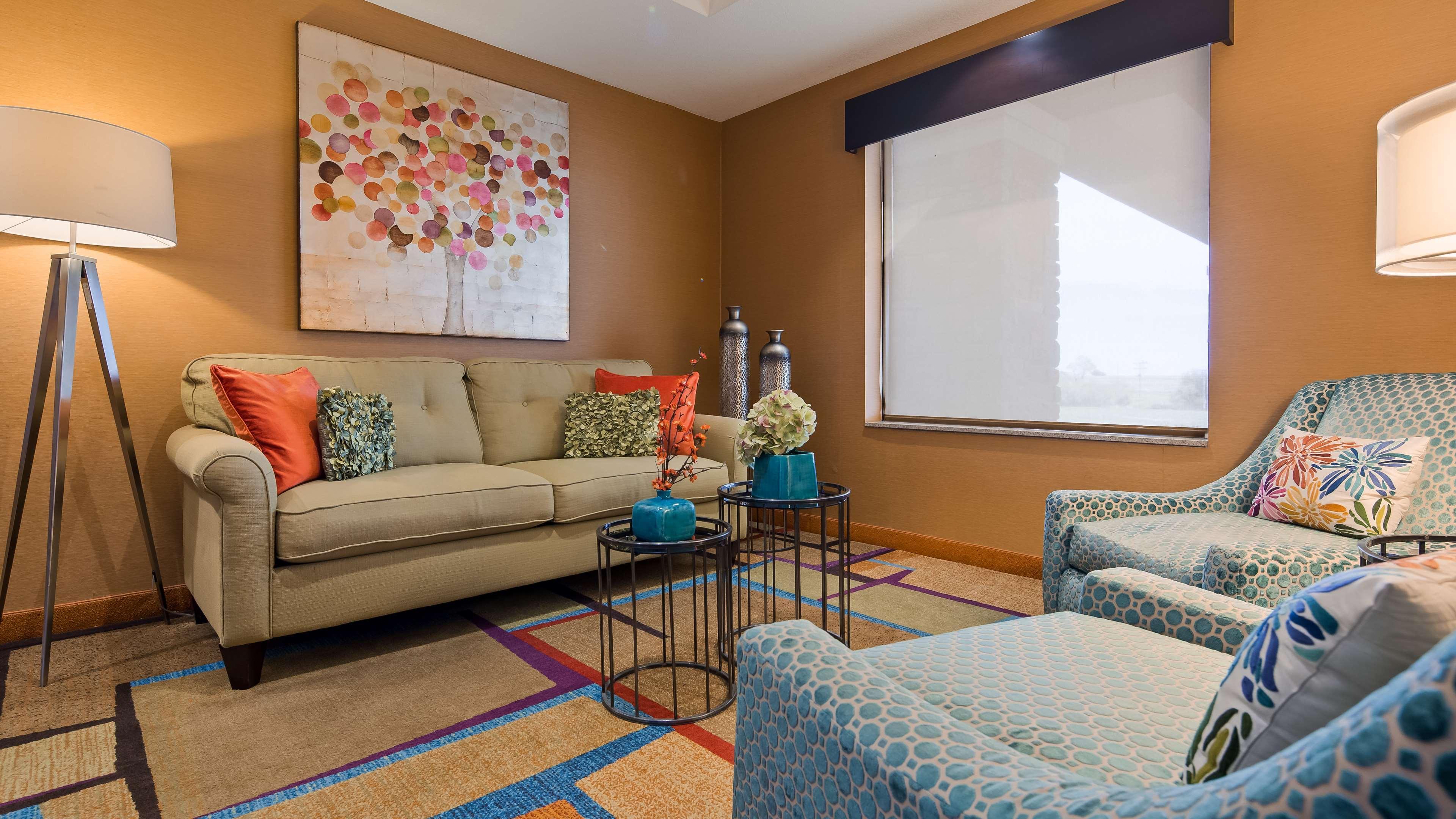 Best Western Plus Hiawatha Hotel Bagian luar foto