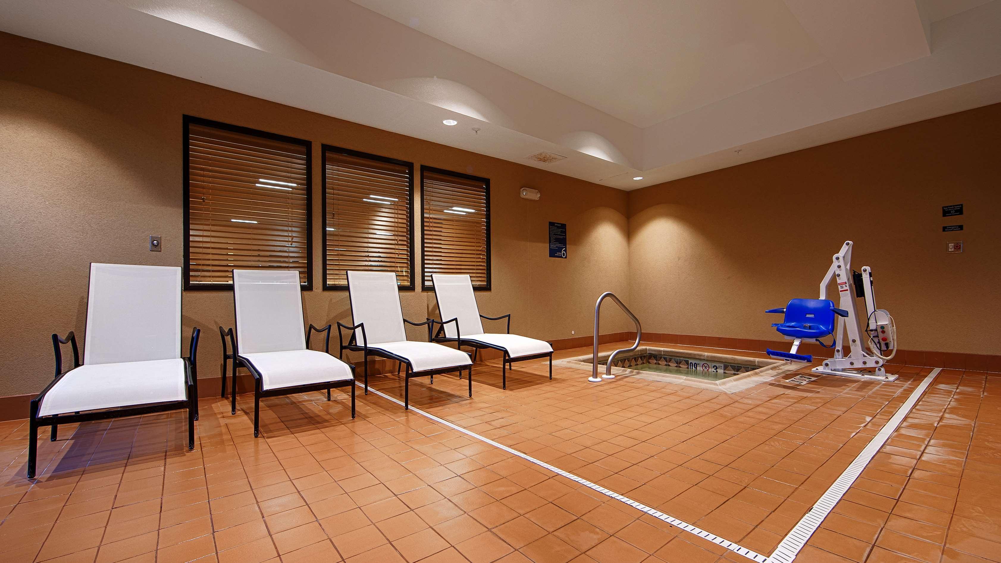 Best Western Plus Hiawatha Hotel Bagian luar foto